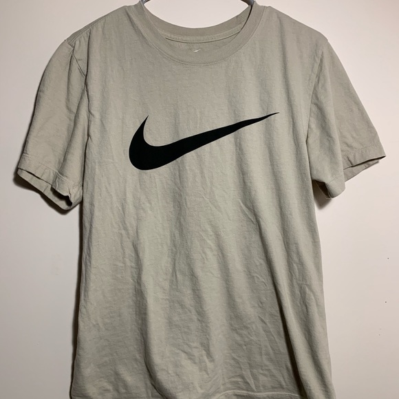 tan nike shirt mens